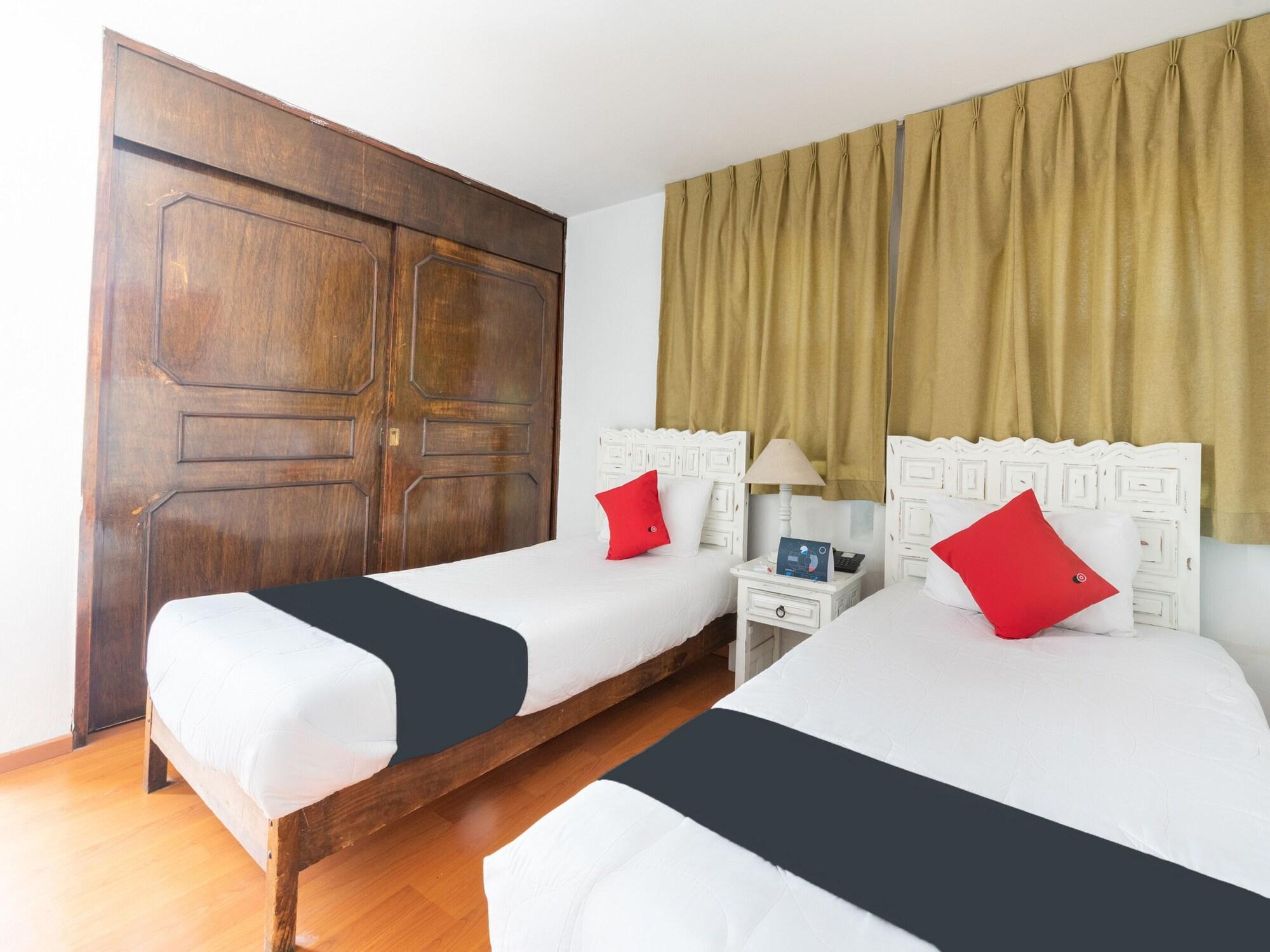 Suites Internacional Zapopan Esterno foto