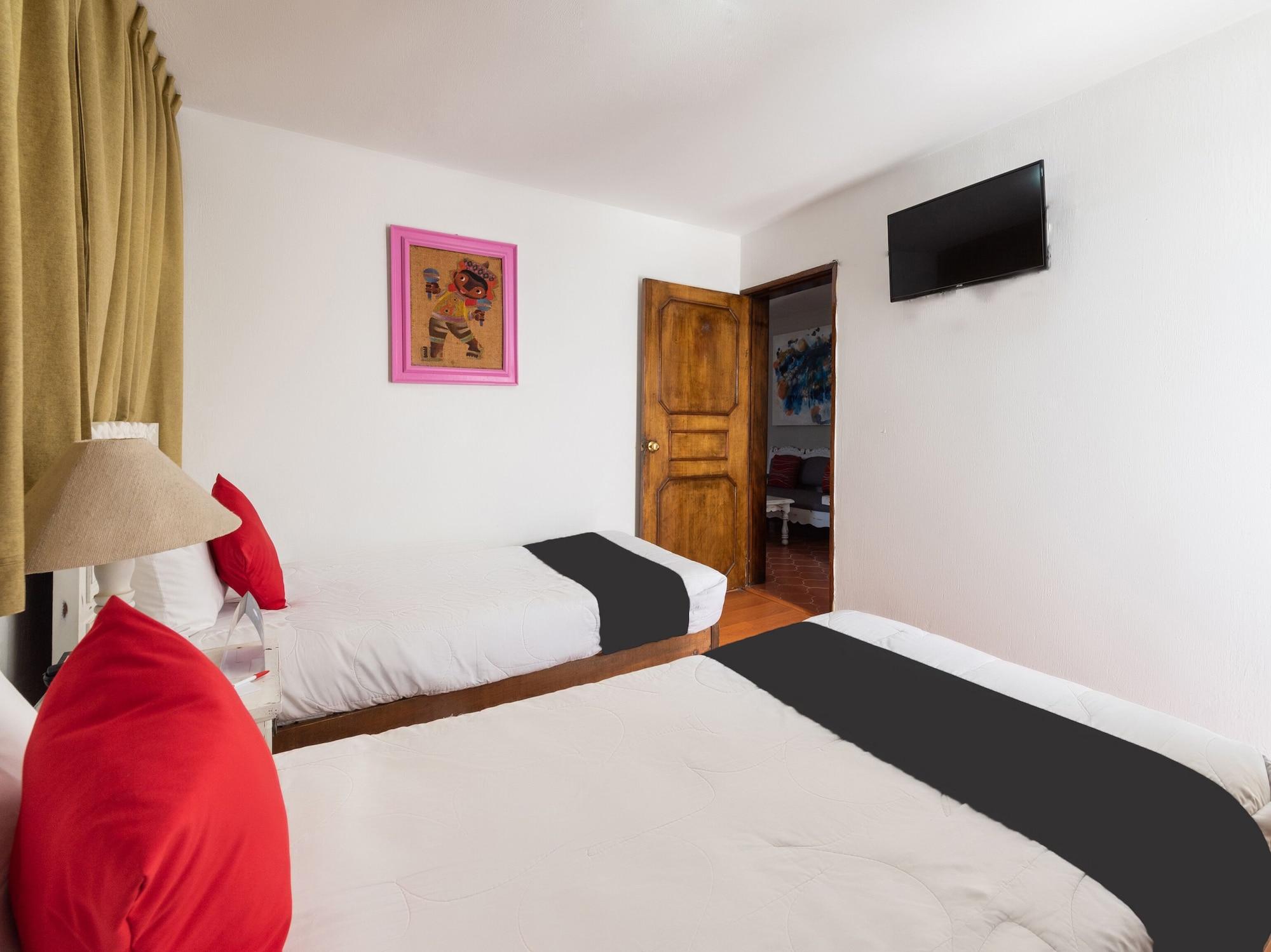 Suites Internacional Zapopan Esterno foto