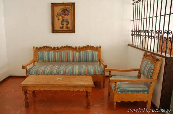 Suites Internacional Zapopan Esterno foto